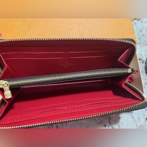 BRAND NEW Authentic Louis Vuitton wallet